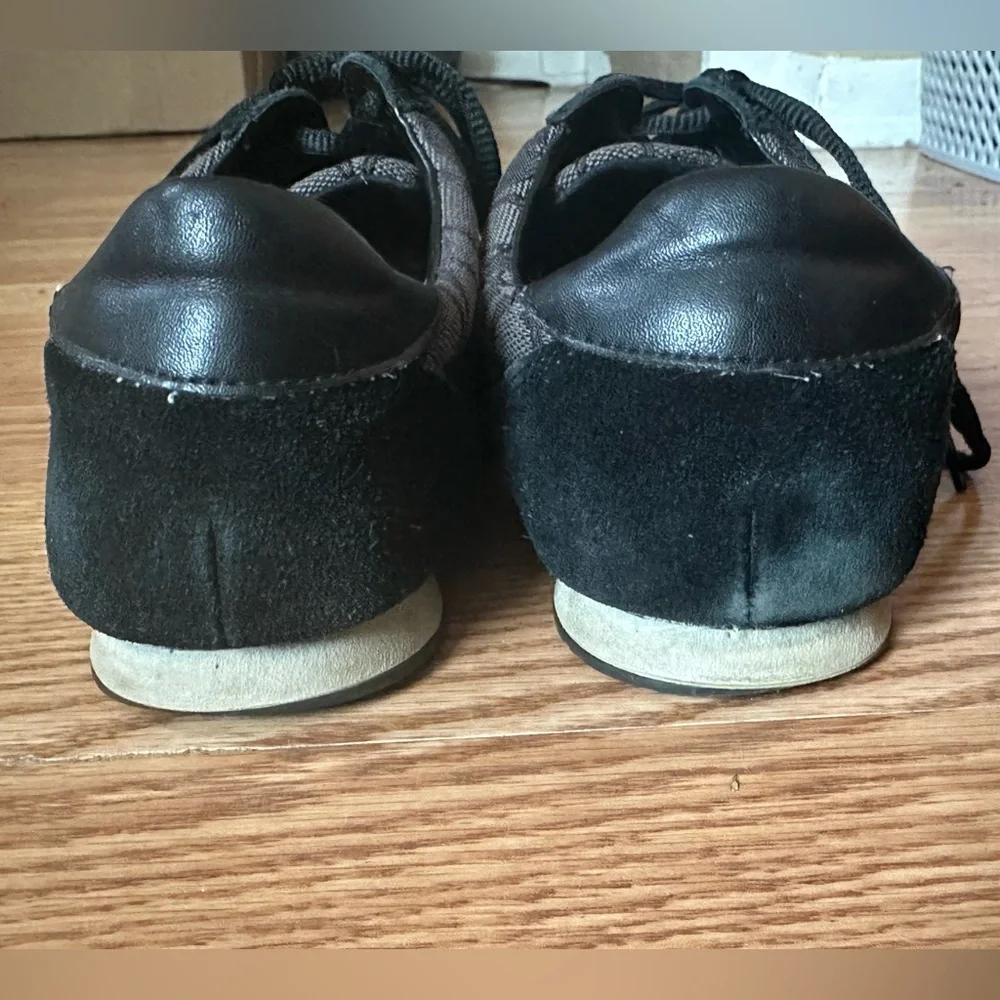 Coach Women’s Kelson Signature Sneakers Gray and Black Size 10 US